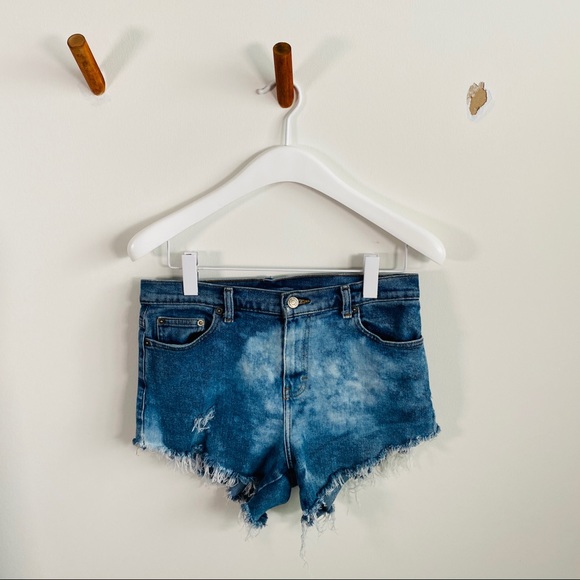 Distressed High Hip Highwaisted Cut Daisy Dukes Shorts - Picture 9 of 10